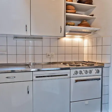 Chesa Gordona 1 - Celerina Apartment